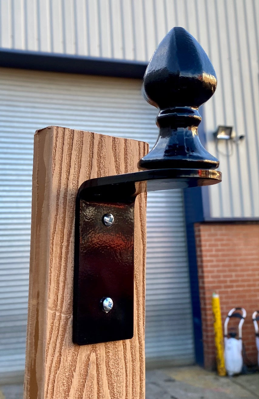 Steel washing line pole in a garden