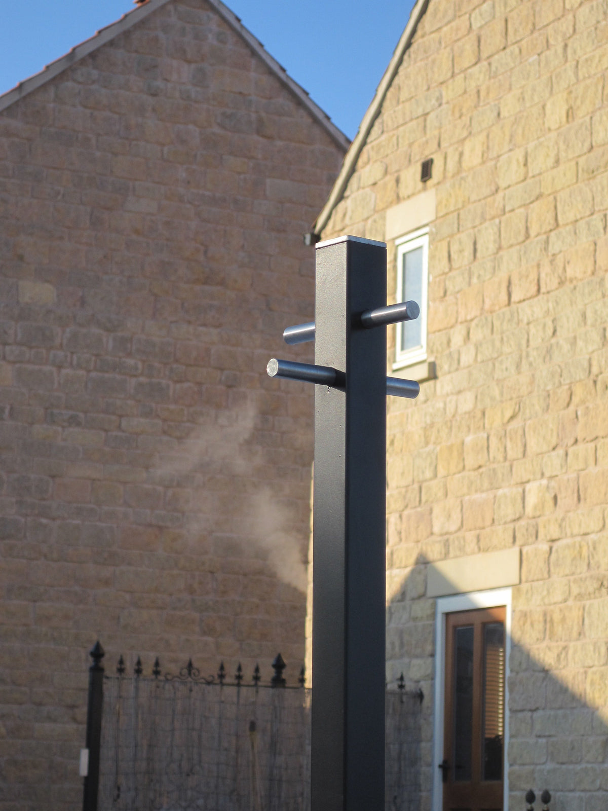 Square black steel washing line post made in Sheffield – 5 Reasons to Love Your Sheffield-Made Metal Washing Line Pole