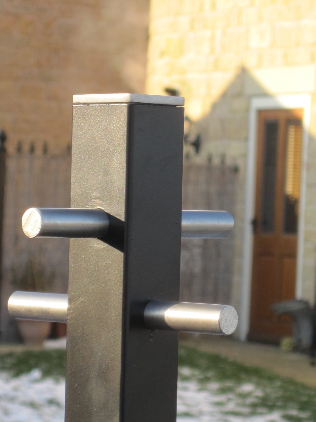 Square black steel washing line post made in Sheffield – Hand-Made in Sheffield - Heavy-Duty Washing Line Poles
